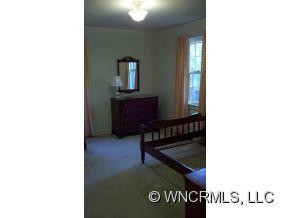 915 Sylvan - Photo 4