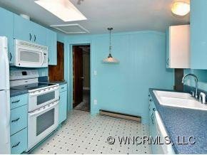 13 WELLS AVENUE - Photo 3