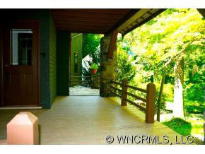 18 Cherokee Road - Photo 2