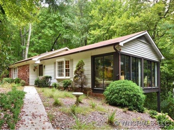 189 HAYWOOD KNOLLS DRIVE