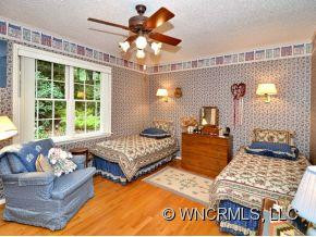 189 HAYWOOD KNOLLS DRIVE - Photo 9