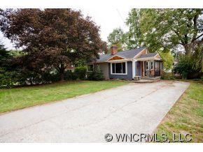 17 Bristol Pl - Photo 2