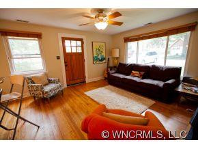 17 Bristol Pl - Photo 11