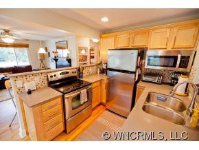 17 Bristol Pl - Photo 6