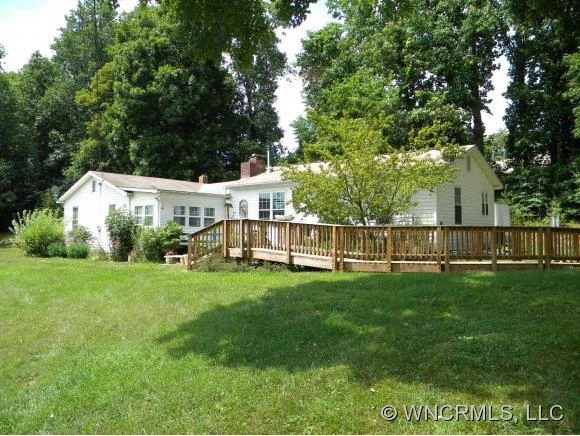 12 Paddock Lane