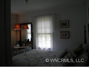 12 Paddock Lane - Photo 5