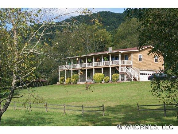 303 Mount Valley Rd