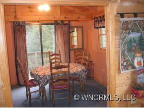 77 Thornton - Photo 4