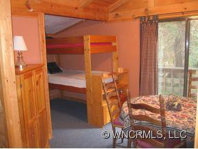 77 Thornton - Photo 5