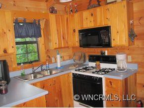 77 Thornton - Photo 7