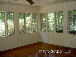 274 Laurel Circle - Photo 4