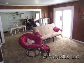 54 Madeline Avenue - Photo 2