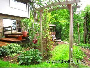 3995 Hemphill Road - Photo 16