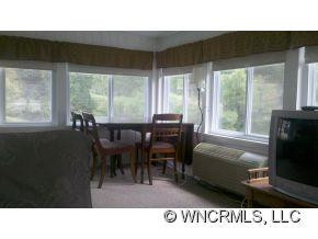 11 Meadowview Terrace - Photo 10