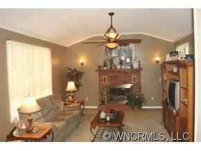 564 Woodhaven - Photo 3