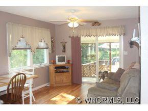 564 Woodhaven - Photo 6