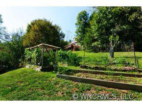 2352 Lower Gabriels Creek Road - Photo 11