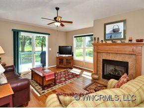 17 SOUTHERN FAIRWAY CT. - Photo 2