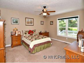 17 SOUTHERN FAIRWAY CT. - Photo 6