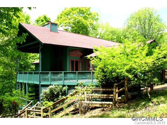 794 Oakridge Lane