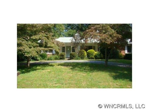 208 Ginseng Lane