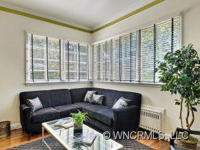 115 Lakeshore Drive - Photo 2