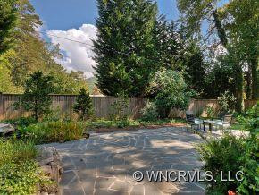 115 Lakeshore Drive - Photo 11