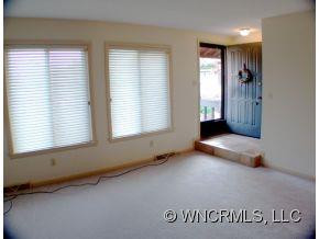 63 Shepard Square - Photo 2