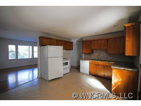624 Spring Street - Photo 3