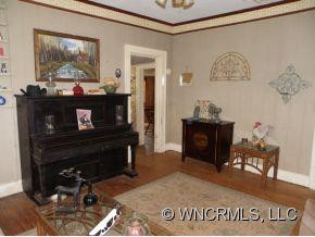 141 Russell Drive - Photo 9