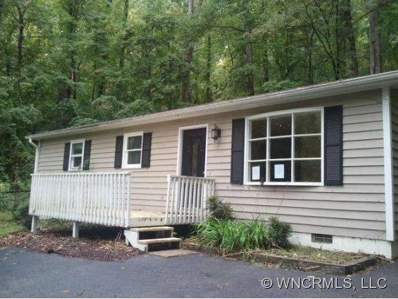 71 Hemlock St