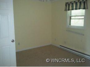 71 Hemlock St - Photo 6
