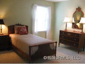 1072 Maplewood Court - Photo 10