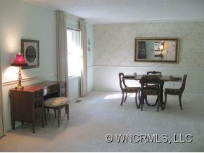 1072 Maplewood Court - Photo 5