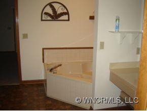 38 Hillcreek - Photo 8