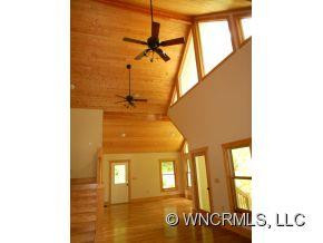 17 Caroline Lane - Photo 2