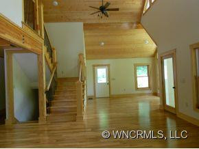 17 Caroline Lane - Photo 3
