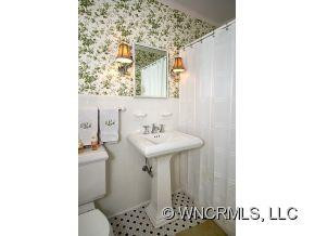 20 Hilltop Road - Photo 16