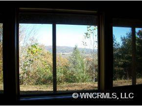 663 Hart Road - Photo 4