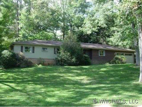10 WOODCREST ROAD