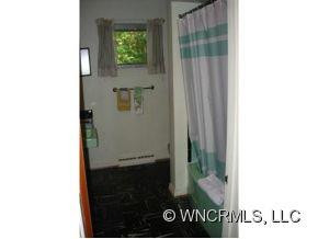10 WOODCREST ROAD - Photo 6