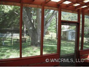 23 Meadowview Road - Photo 4