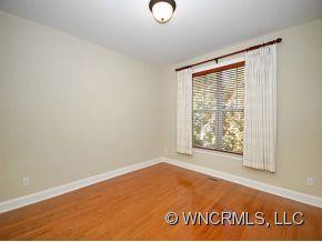 132 HARROP DUN CT. - Photo 8