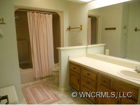 204 SPANISH OAK LANE - Photo 8