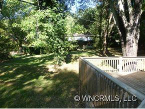 12 Oak Leaf Lane