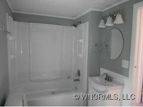 28 Knob Hill Rd. - Photo 6