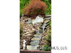 307 BANKER DRIVE - Photo 17