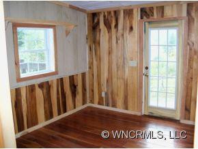 355 Johnnys Creek Road - Photo 3