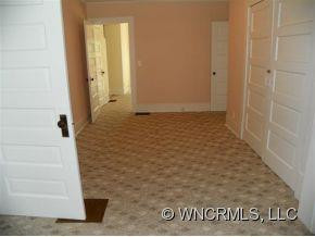 10 Robertson Street - Photo 4