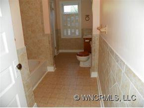 10 Robertson Street - Photo 5